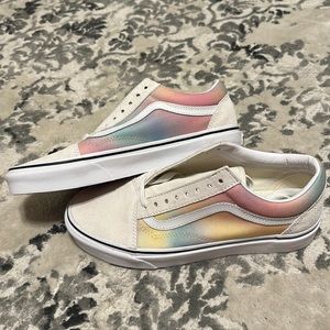 Women’s Vans NWOT